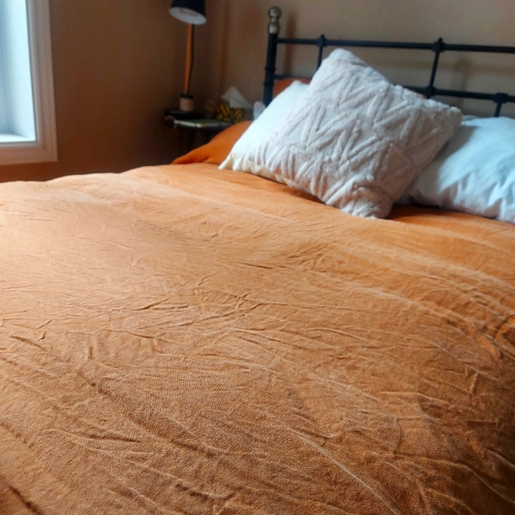 Silk and Snow Flax Linen Duvet Cover (Full/Queen) - Picture 2 of 3